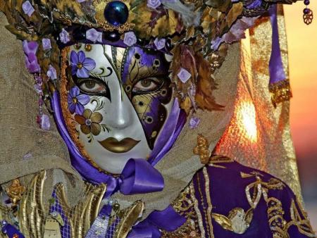 BON MARDI GRAS A TOUS ET TOUTES KISS