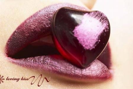 BON VENDREDI A TOUS ET TOUTES GROS BISOUS CAROLINE