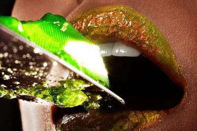 BONNE FTE A TOUS LES PHILIPPE EN PARTICULIER A TOI SEXYPHIL KISS