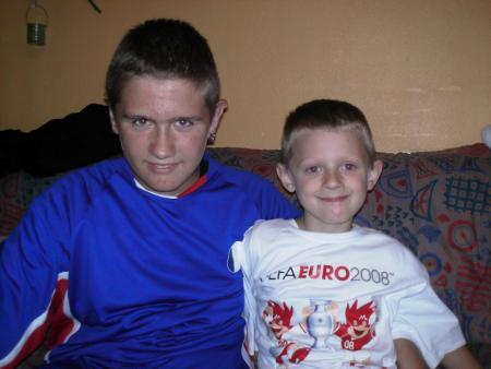 A FOND DANS LE FOOT !!ALLEZ LES BLEUS