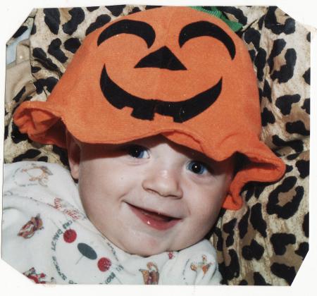 SOUVENIR CAMERON 1 AN ET 3 MOIS LOL CITROUILLE