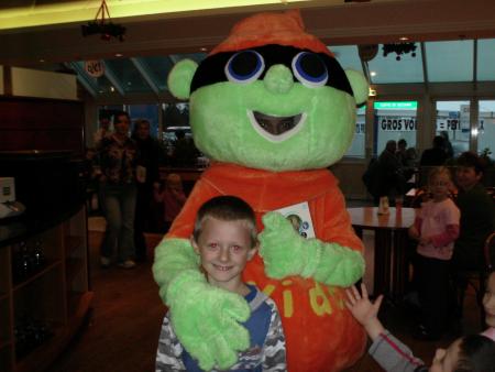 BONNE SOIREE ET BON JEUDI PLEINS BISOUS